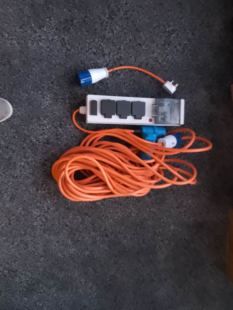 Brand New 20 meter cable and sockets unit