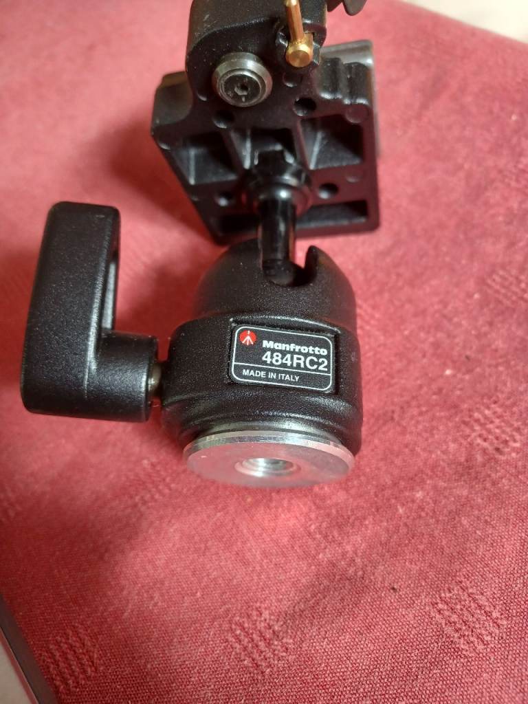 Manfrotto 484RC2 Ball Head – Made in Italy