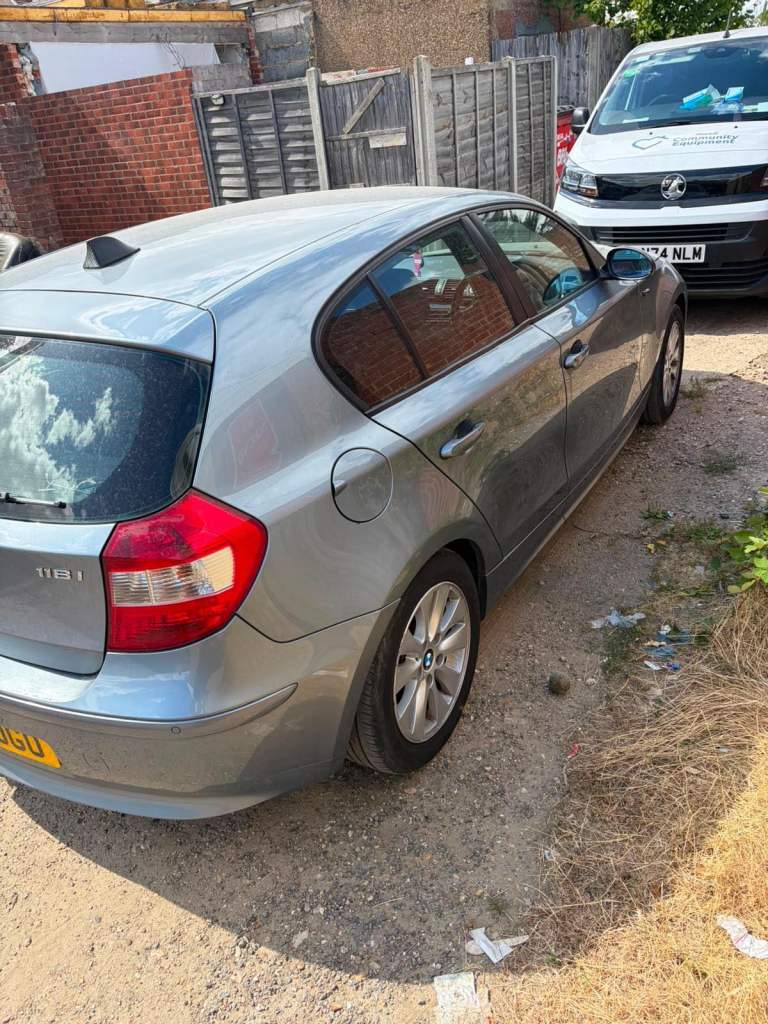 BMW, 1 SERIES, Hatchback, 2006, Semi-Auto, 1995 (cc), 5 doors