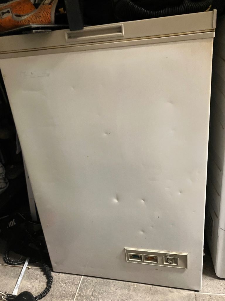 Chest freezer £40