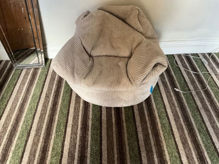 Dogs bed/chair 