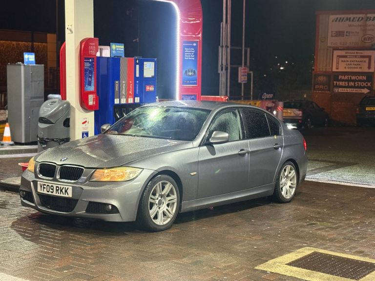 image for BMW, 3 SERIES, Saloon, 2009, Semi-Auto, 1995 (cc), 4 doors