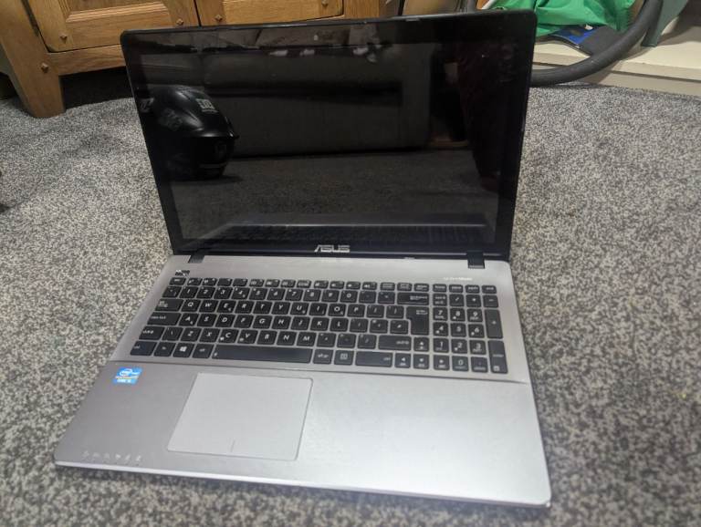 Asus 15.6" Laptop