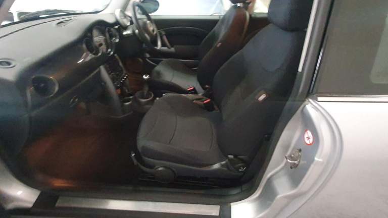 MINI 1.6 ONE * CLASSIC GENUINE 33,000 MILES* STUNNING TIMEWARP EXAMPLE*ULEZ OK