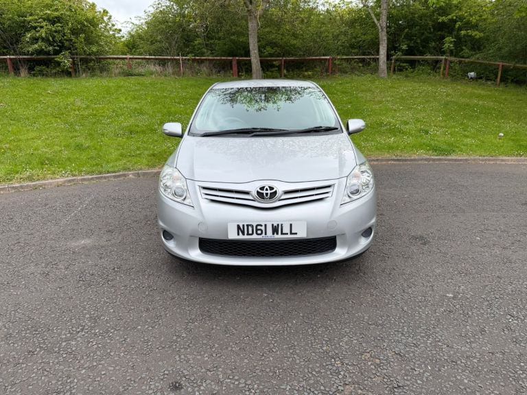Toyota, AURIS, Hatchback, 2012, Manual, 1329 (cc), 5 doors