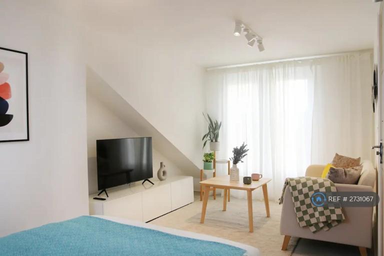 1 bedroom in Goodmayes Lane, Ilford, IG3 (#2731067)