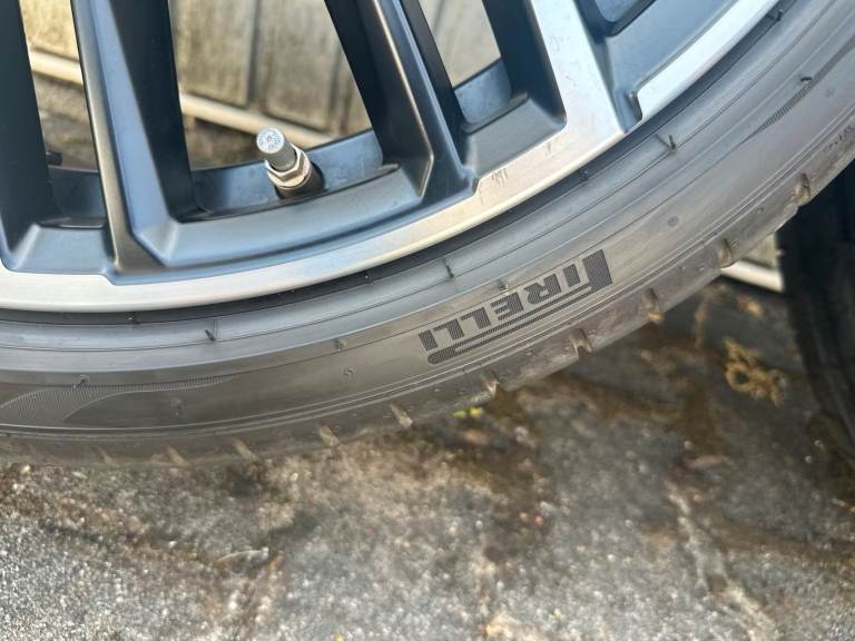 BMW 5 Series G30/G31 Genuine 20” M Y-Spoke 846 (M846) Alloy Wheel & Summer Tyre Set