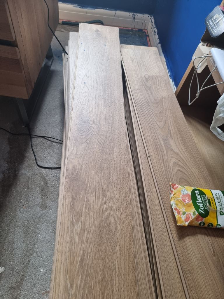 series woods 12mm laminate flooring