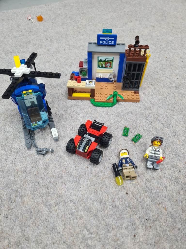 LEGO 10751 Police Mountain Chase