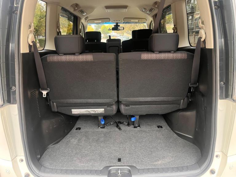  Nissan Serena 2.0 PETROL HYBRID HIGHWAY STAR AUTO Petrol/Electric Hybrid Automatic