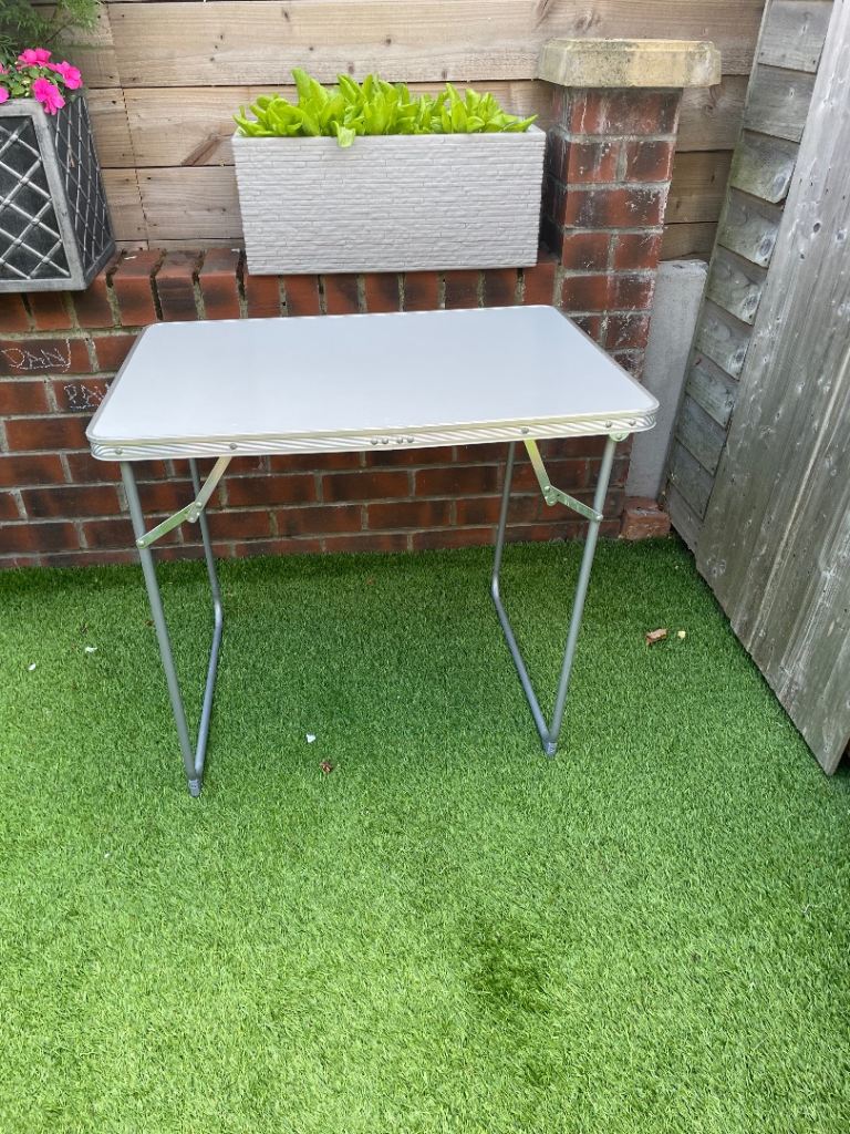Camping table