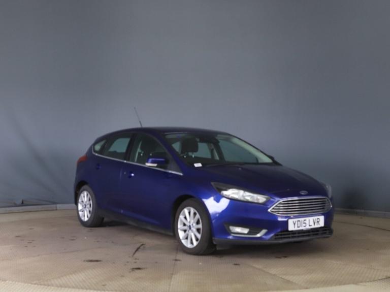 2015 Ford Focus TITANIUM Hatchback Petrol Manual