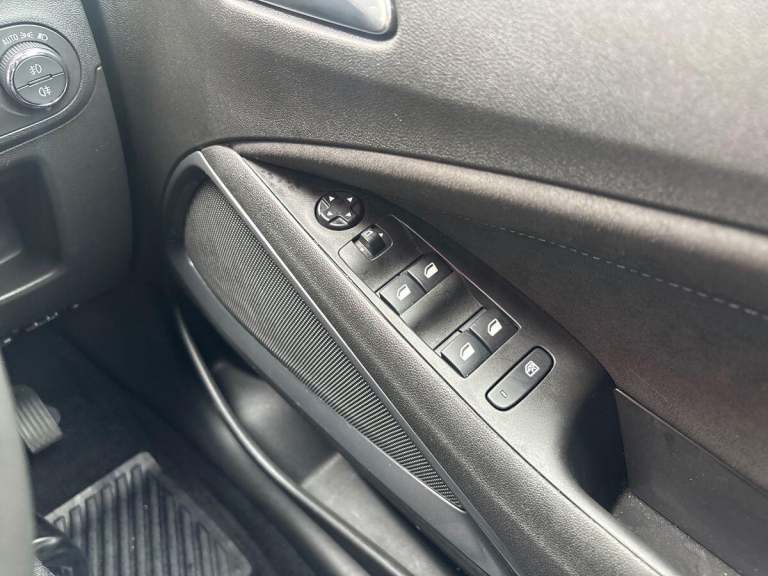 2022 Vauxhall Crossland 1.2 Turbo [130] Ultimate 5dr Auto HATCHBACK PETROL Automatic