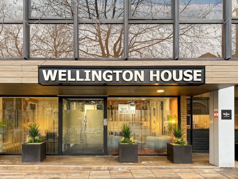 Cambridge - CB1 1BH \ Private Office for 2 Workstations