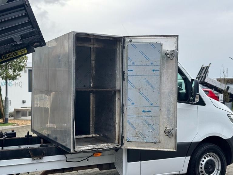 2022 Mercedes-Benz Sprinter 3.5t Progressive Chassis Cab CHASSIS CAB DIESEL Manual