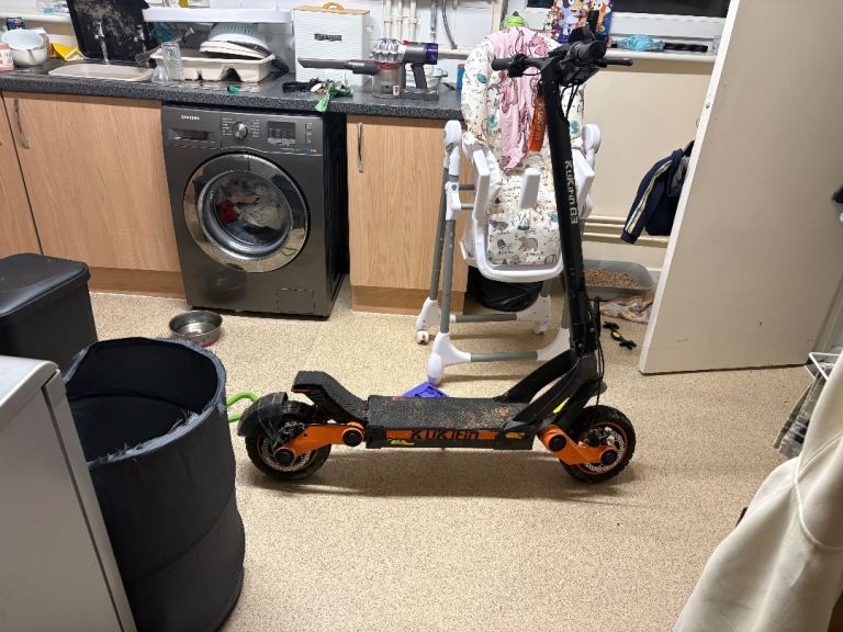 image for Electric scooter kukirin g3 