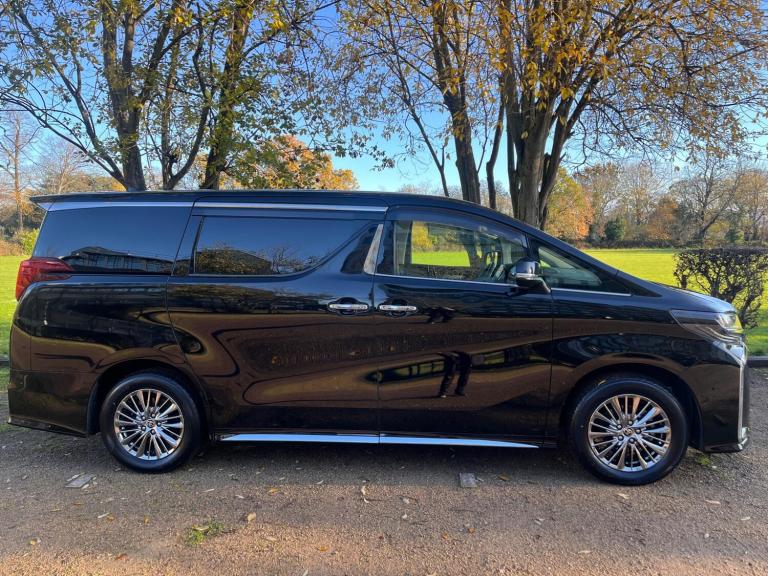  Toyota Alphard 2.5 HYBRID PETROL EXECUTIVE LOUNGE Petrol/Electric Hybrid Automatic