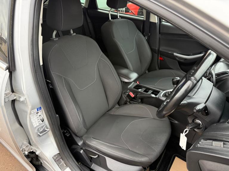 2015 Ford Focus 1.5 TDCi 120 Zetec 5dr HATCHBACK Diesel Manual