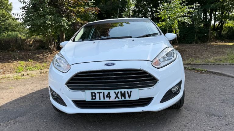 Ford, FIESTA, Hatchback, 2014, Manual, 1241 (cc), 3 doors
