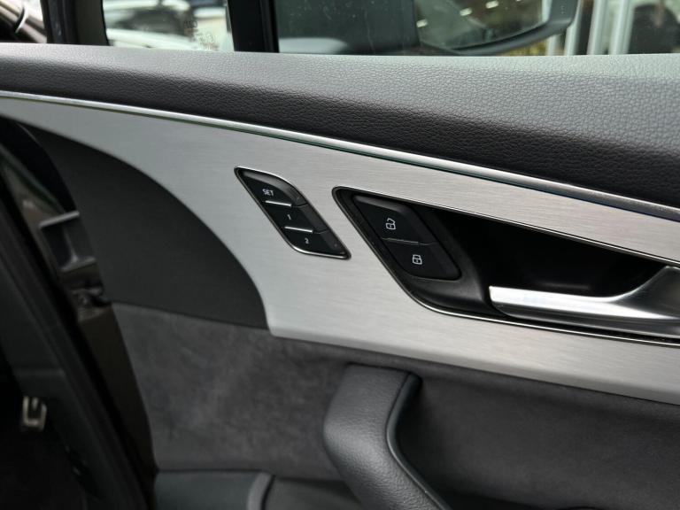 2024 Audi Q7 3.0 TFSI V6 55 Black Edition SUV 5dr Petrol Tiptronic quattro Euro 6 (s/s)  ESTATE P...