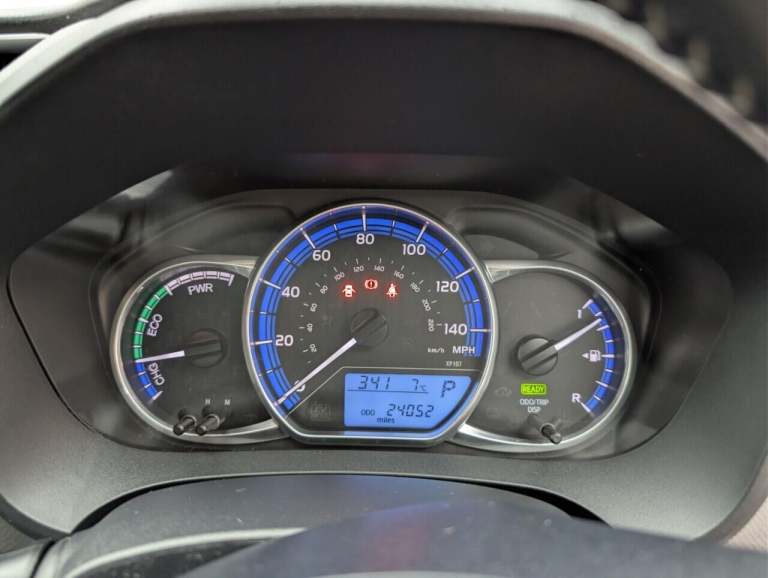 2016 Toyota Yaris 1.5 VVT-h Icon Hatchback 5dr Petrol Hybrid E-CVT Euro 6 (101 ps) REVERSING  HAT...