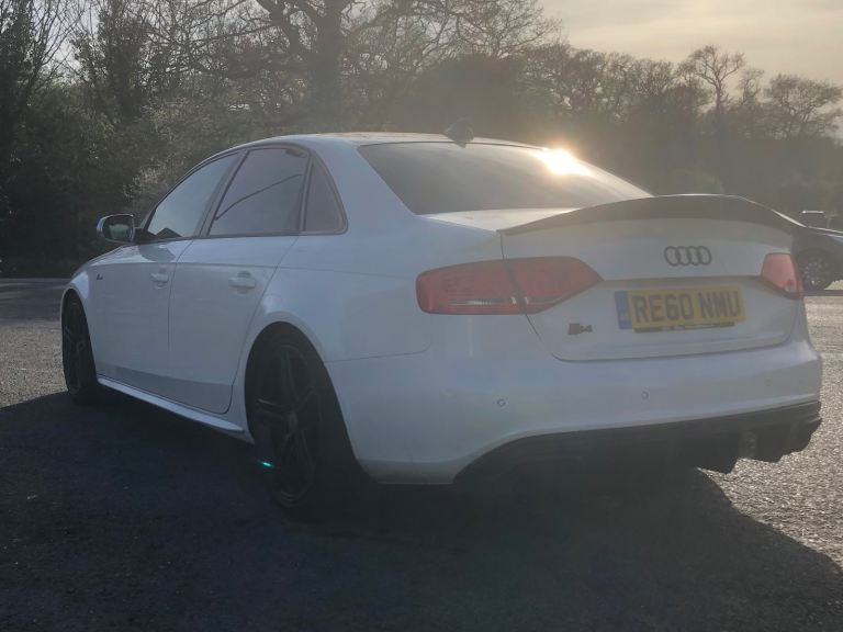 Audi, A4, Saloon, 2011, Manual, 2995 (cc), 4 doors