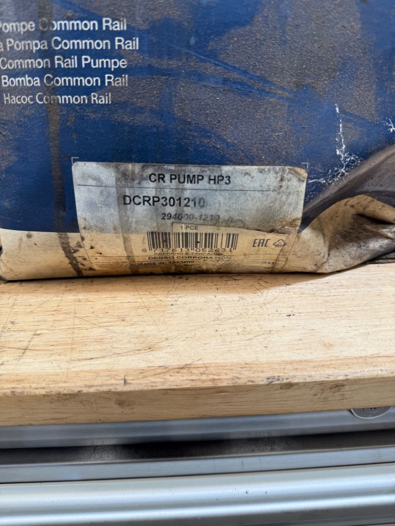 Izuzu rodeo 2.5 diesel pump 