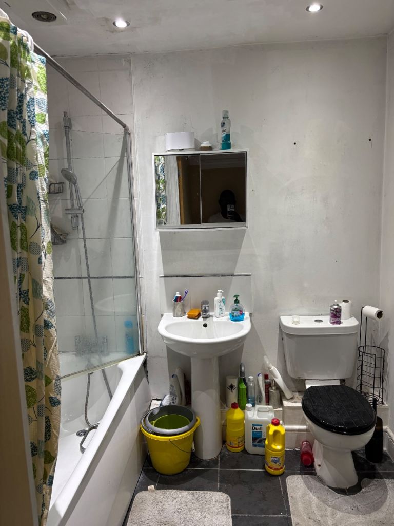 A double standard room in shared flat 