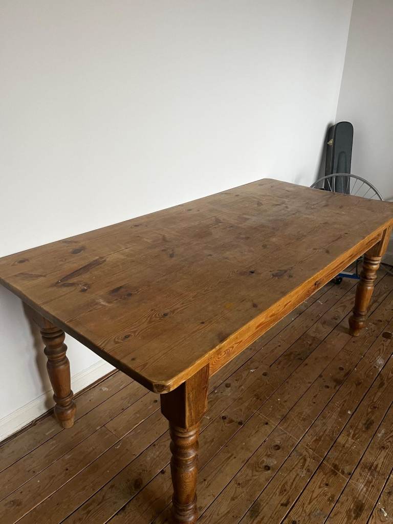 Solid Pine Dinning Table