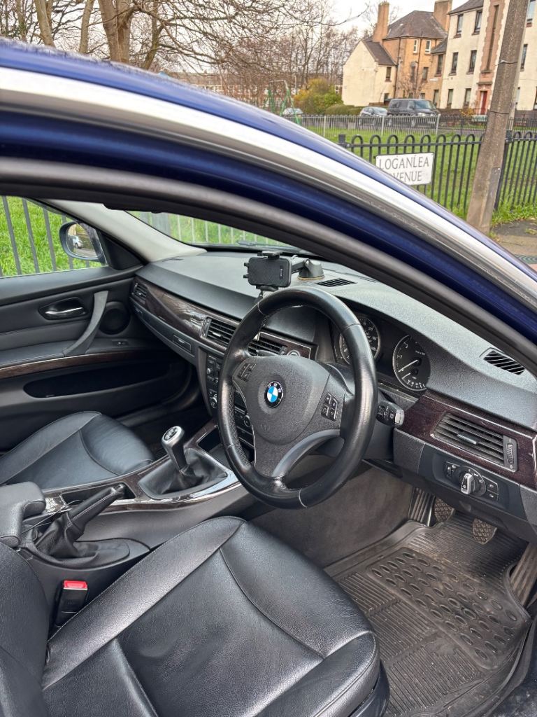 BMW, 3 SERIES, Saloon, 2011, Manual, 1995 (cc), 4 doors