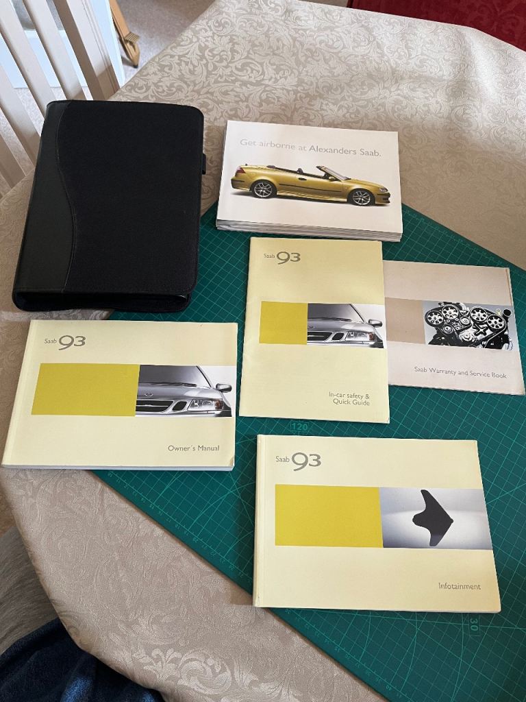 REDUCED - SAAB USER MANUAL CASE COMPLETE WITH 9-3 CONVERTIBLE MANUALS