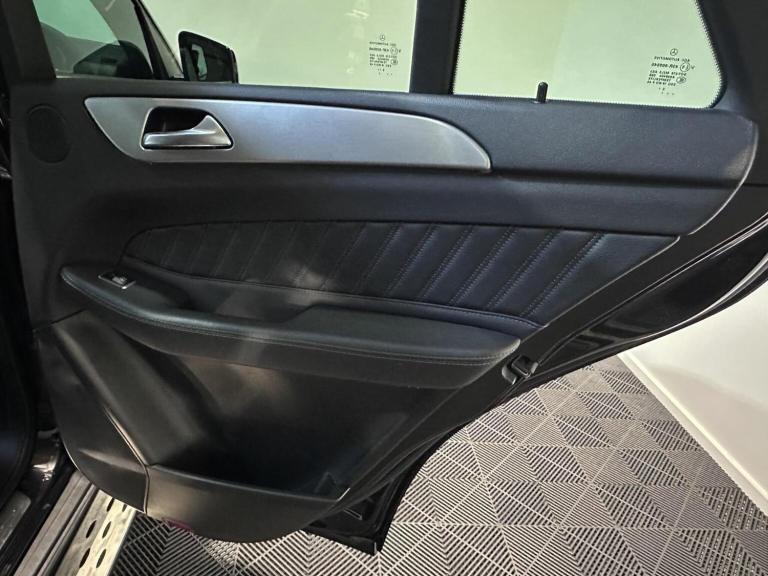 MERCEDES-BENZ GLE CLASS 3.0 GLE350d V6 AMG Line (Premium) G-Tronic 4MATIC Euro