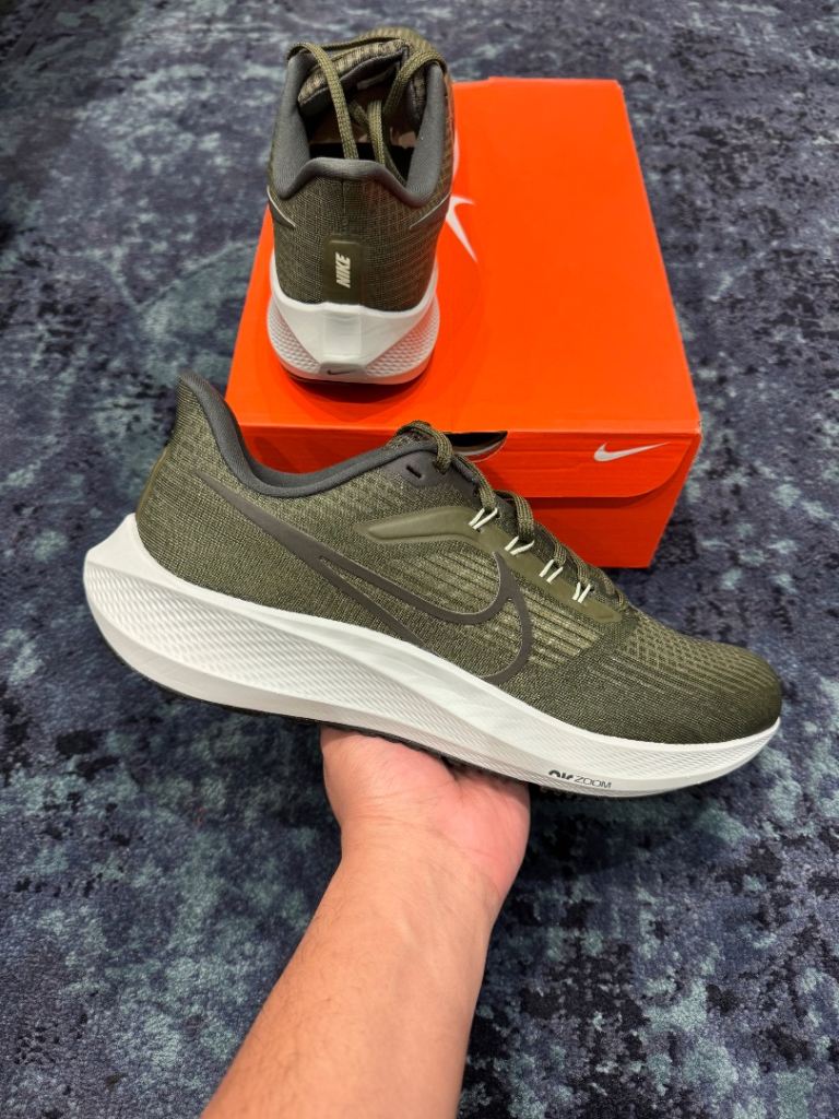 Nike Air Zoom Pegasus 39 Cargo Kharki UK 10 NEW
