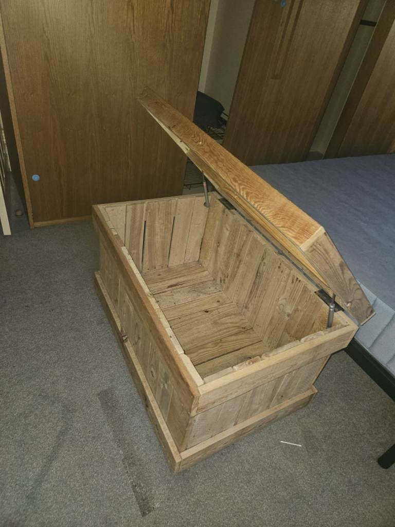 Wooden storage box 