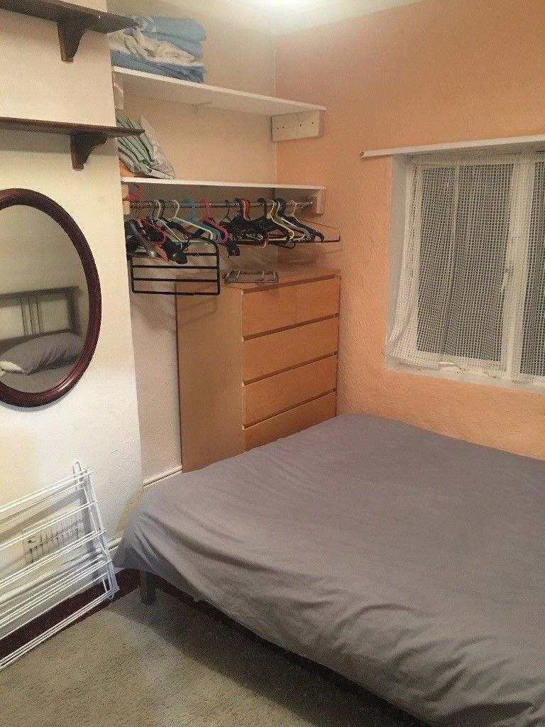 Double Room For To Rent In Whitehall