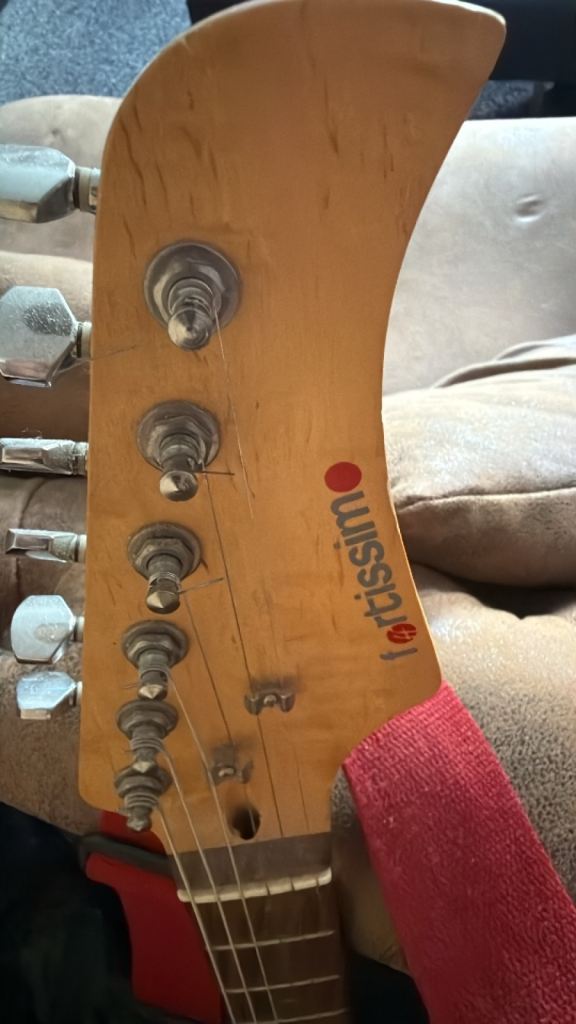 Artissim Red Electric Guitar - Good Working Order