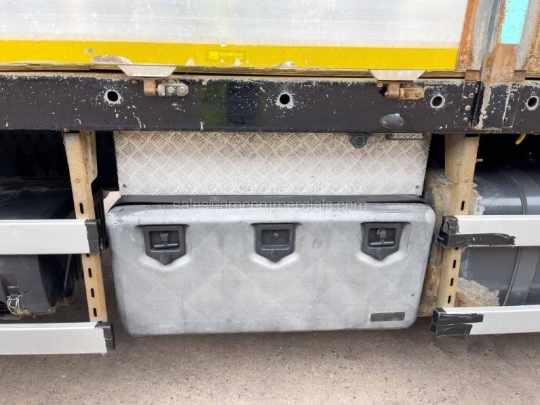 2018 (18) DAF CF 370 6X2 26T DROPSIDE BRICK CARRIER