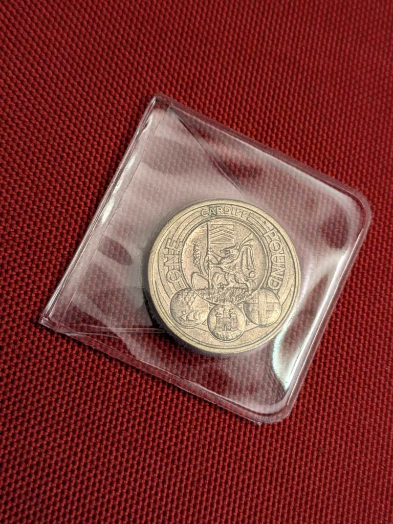 £1 ONE POUND 2011 Cardiff capital cities OLD ROUND POUND coin