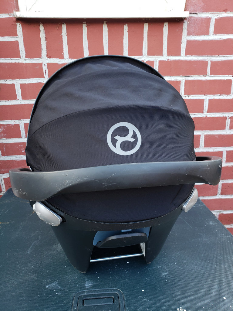 Cybex platinum child car seat 