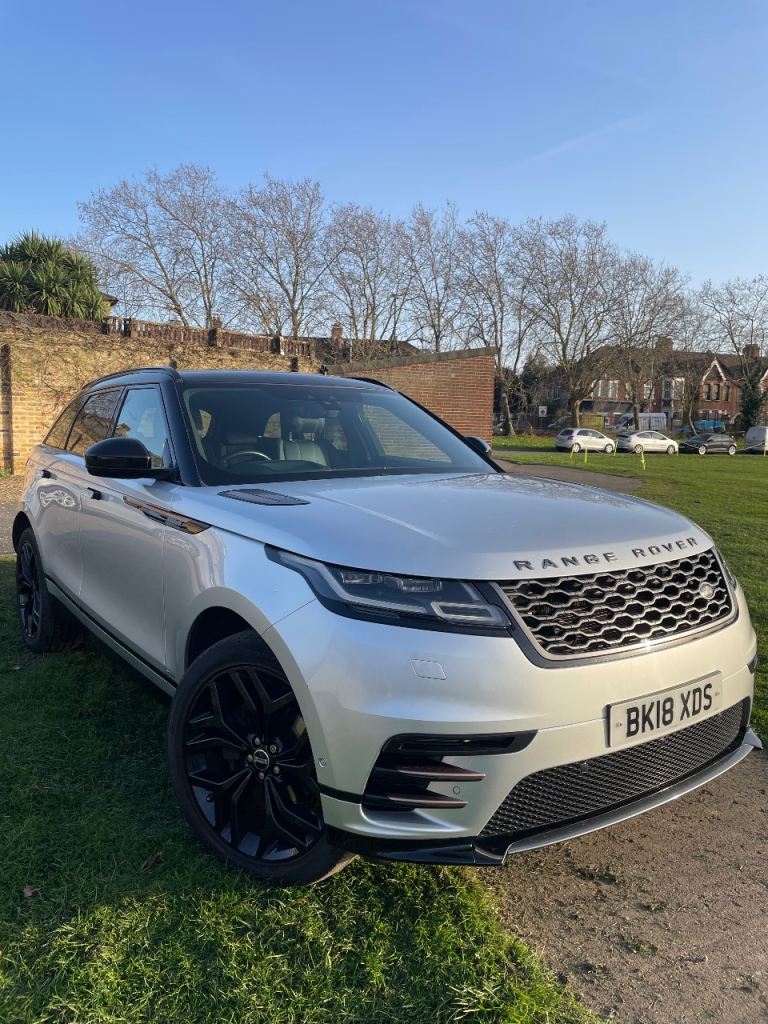 Range Rover Velar D240 R-Dynamic SE