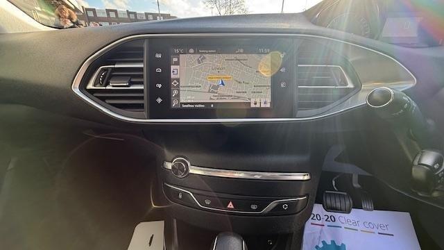 2017 Peugeot 308 1.2 PureTech 130 Allure 5dr EAT6 ESTATE Petrol Automatic