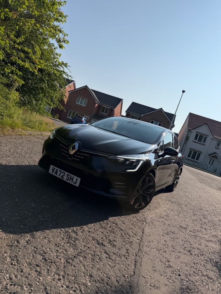 Renault, CLIO, Hatchback, 2022, Semi-Auto, 1598 (cc), 5 doors