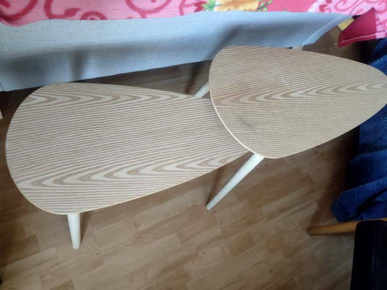 Modern Wooden Side Tables – Set of 2 – Excellent Condition