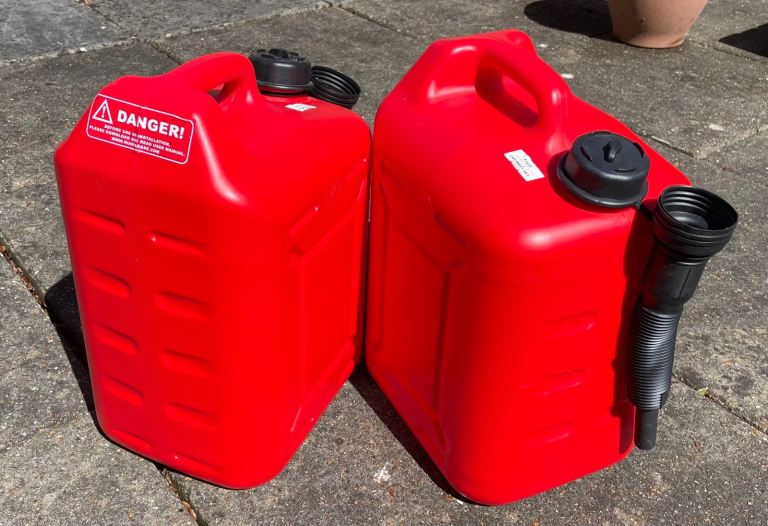 22L Jerrycan x 2
