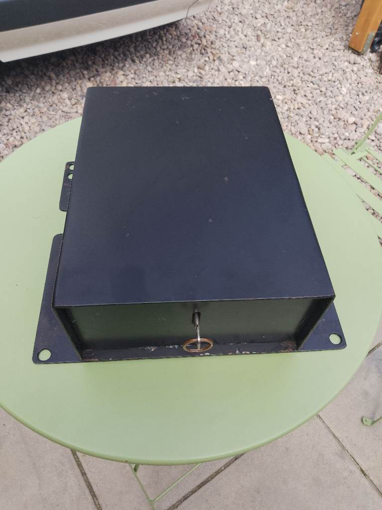 Transporter under seat safe and t4 drivers swivel base 
