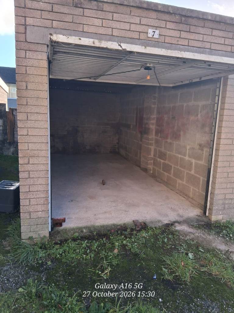 Garage/Parking Spaces available for rent - Saltash 