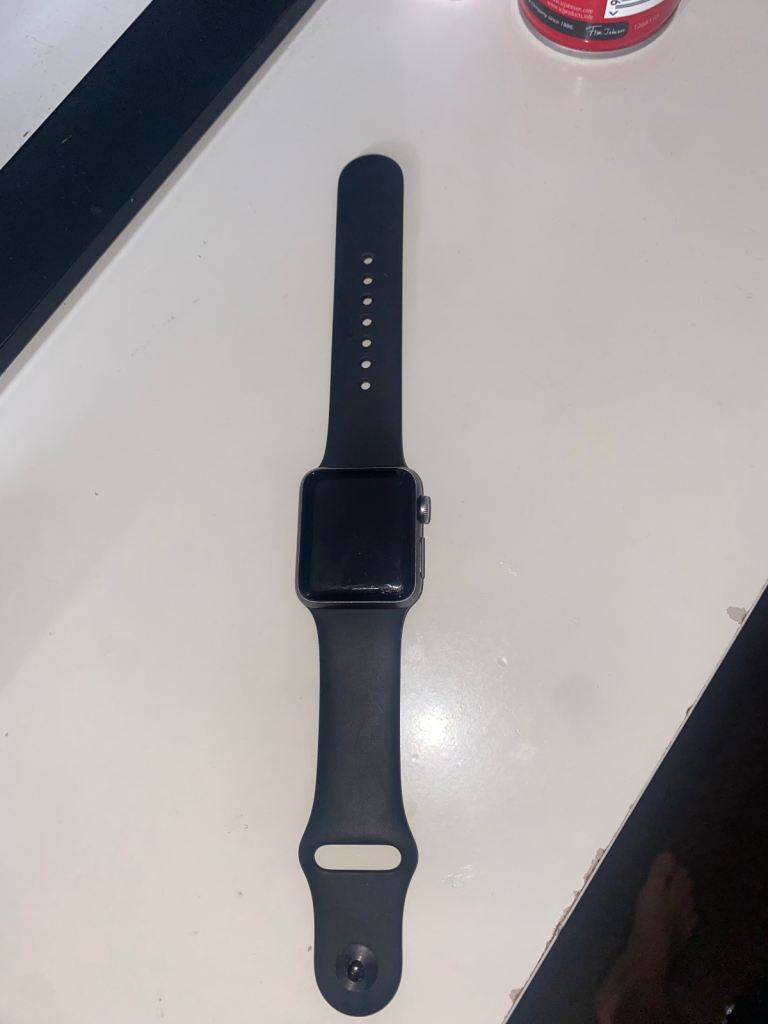 Apple Watch Series 3 (GPS) – Black, Good Condition
