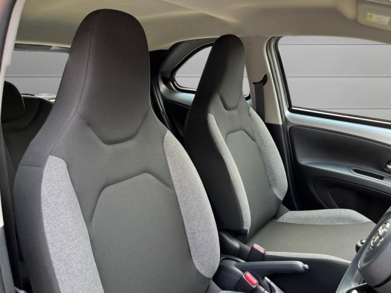Toyota Aygo X 1.0 VVT-i Pure 5dr Petrol