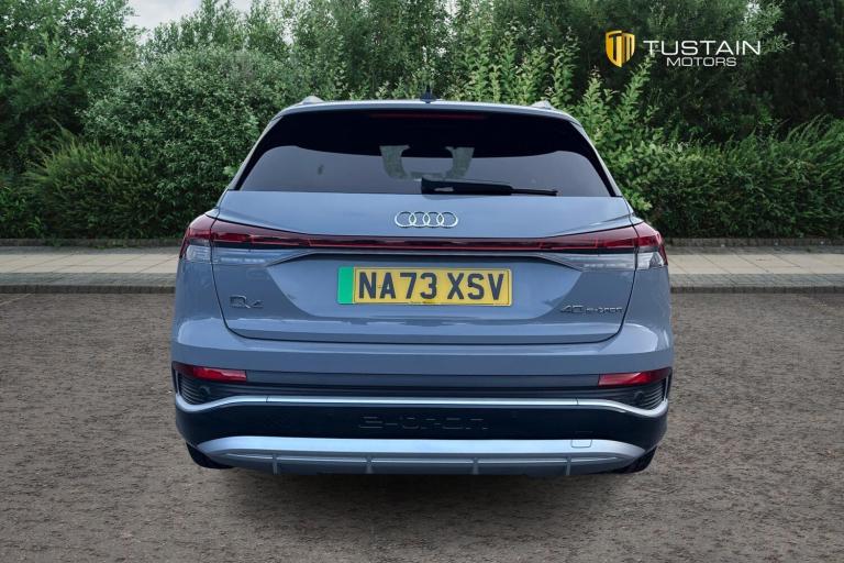  Audi Q4 E Tron 40 S Line Suv 5dr Electric Auto 82kwh 204 Ps Electric