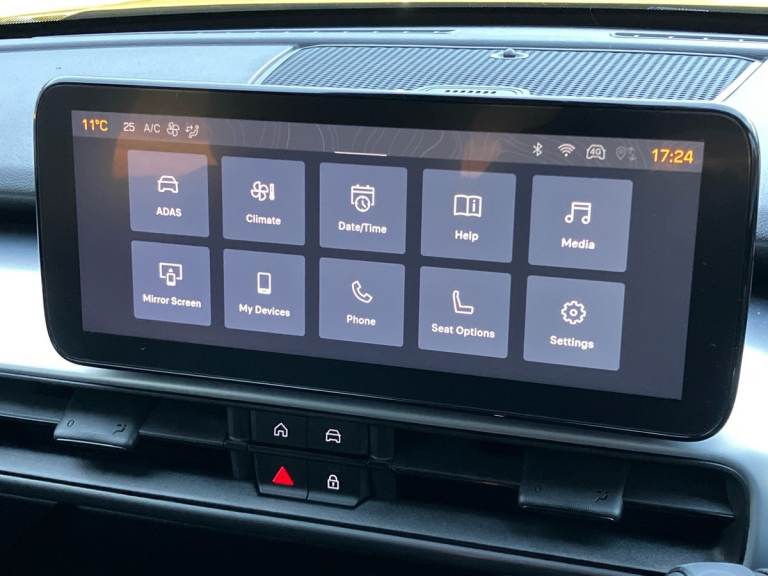 2025 Jeep Avenger 1.2 e-Hybrid Summit 5dr DCT Hatchback PETROL Automatic